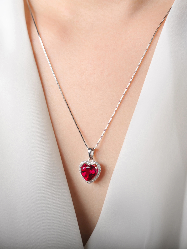 Collier Coeur Rouge