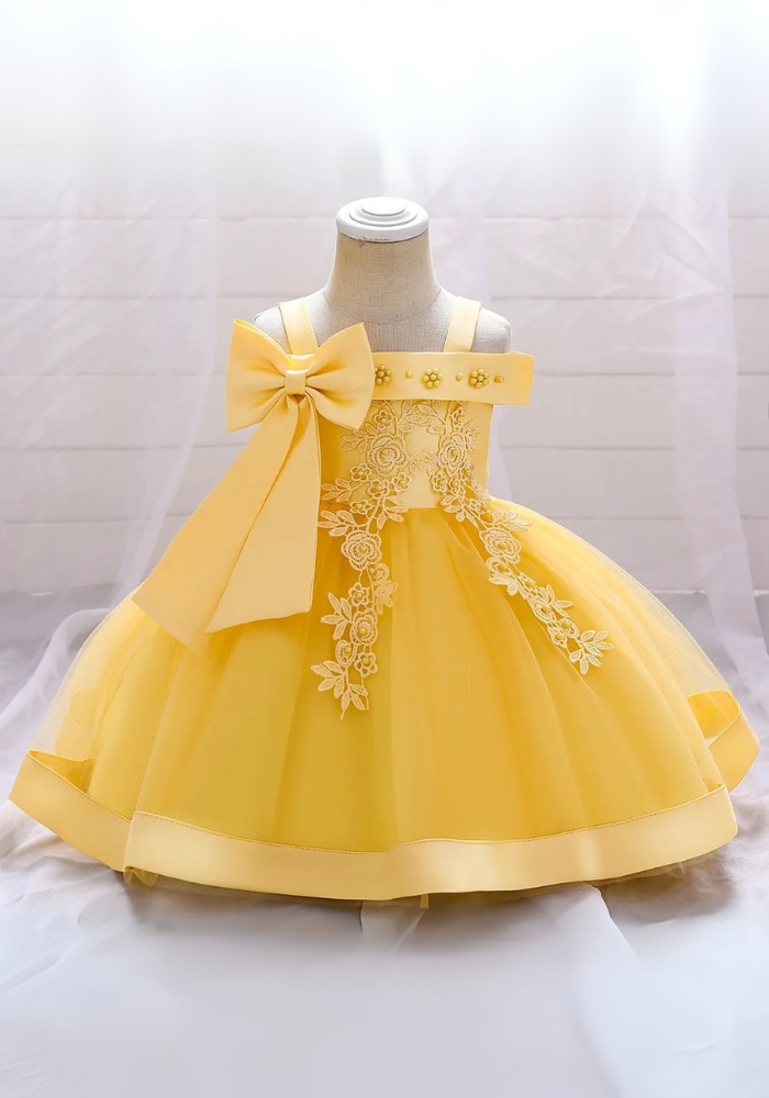 Robe Princesse Satin Jaune Bébé