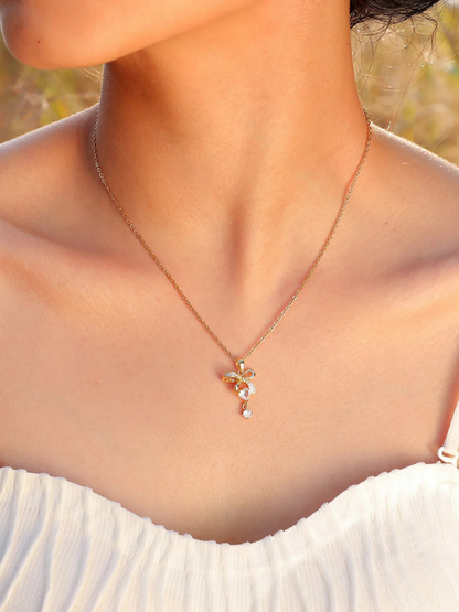 Collier Noeud pendentif